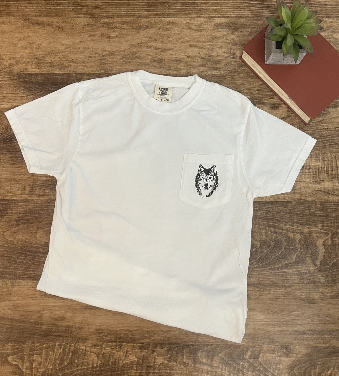 Wolf Pocket Tee